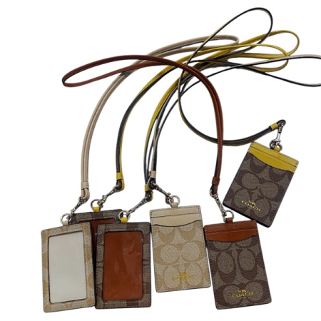 DÂY ĐEO THẺ COACH CANVAS IN SIGNATURE