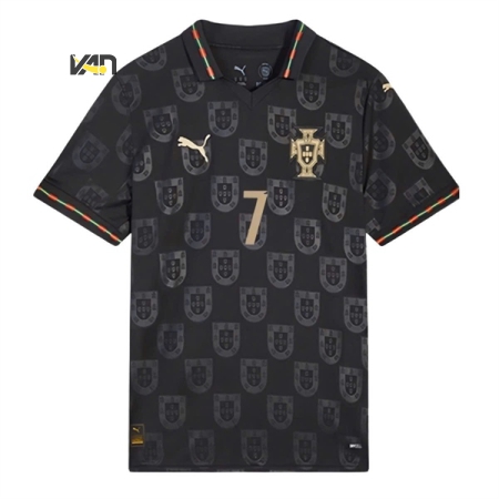 ÁO BÓNG ĐÁ PUMA ĐTQG BỒ ĐÀO NHA EUSEBIO EDITION 2025 NAME RONALDO AUTH- ĐEN -"783894 19"