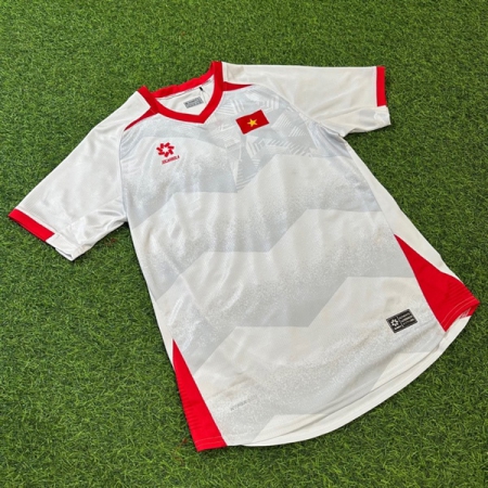 ÁO BÓNG ĐÁ SÂN NHÀ ĐTQG VIỆT NAM 2025 PLAYER VERSION “MJ-A4040''